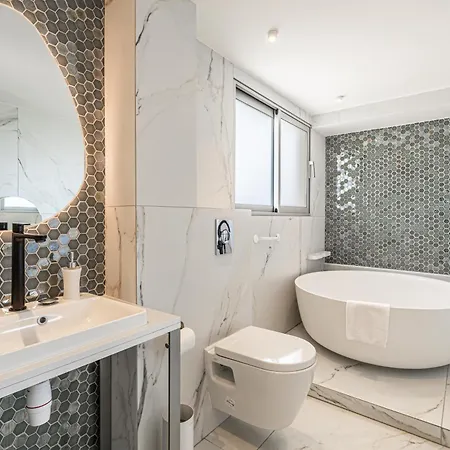 Modern - 3br- 6p - Croisette *