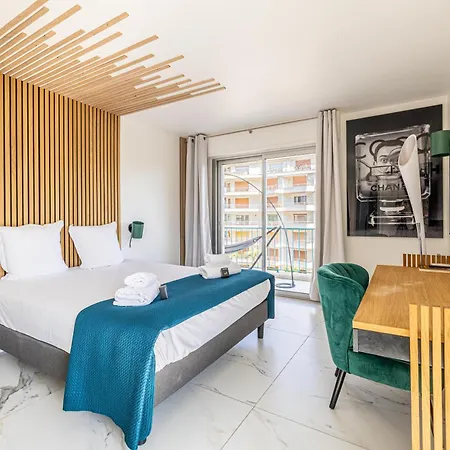 Modern - 3br- 6p - Croisette